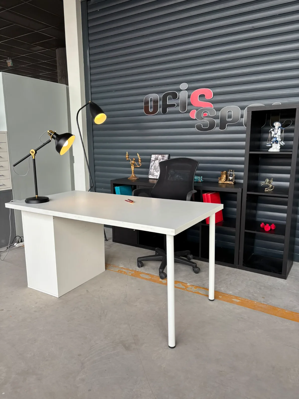 İKEA İKİNCİ EL ÇALIŞMA MASASI - Ofisspot Fotoğraf 1